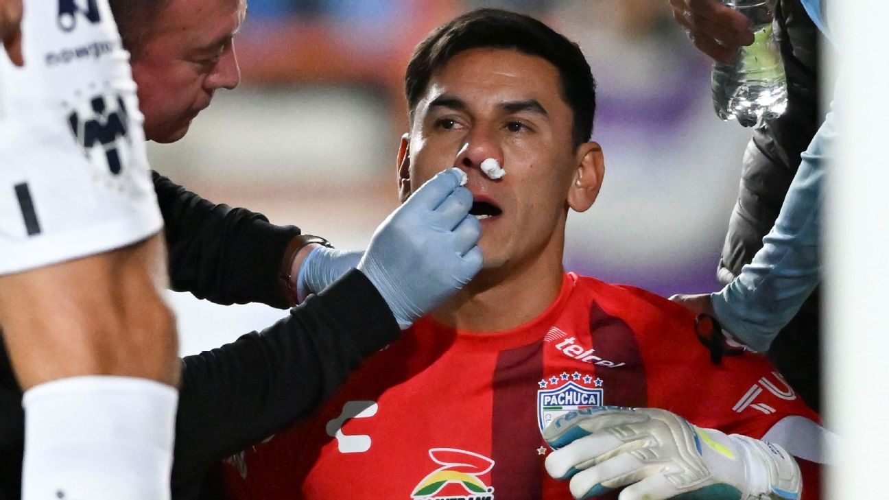 Liga MX discarded concussion for Oscar Ustari after exams.