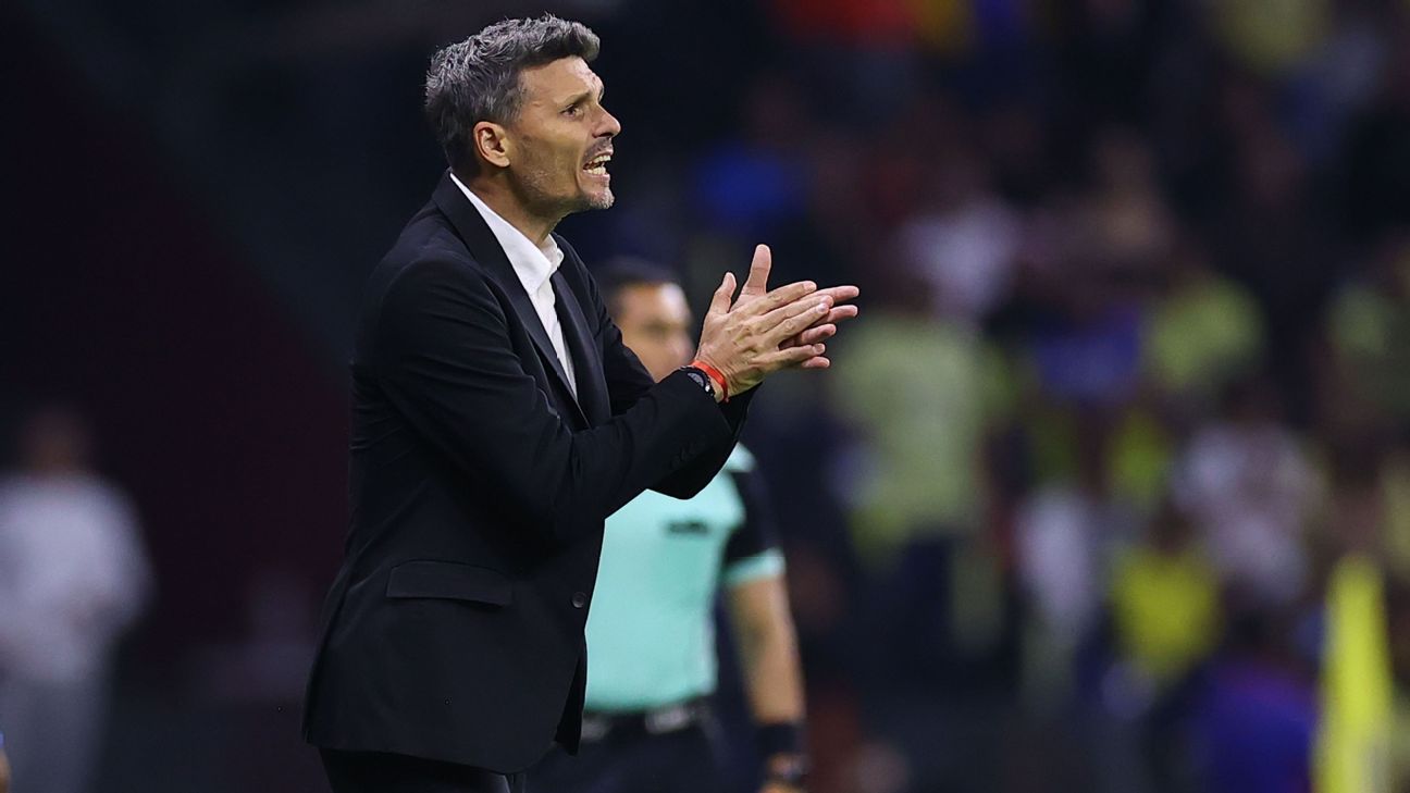 Fernando Ortiz, firme en su puesto con América, pese a eliminación en semifinales