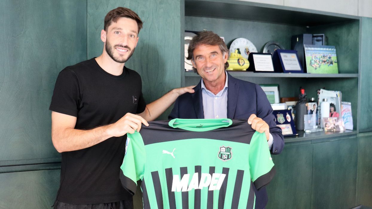 Matías Viña has signed on loan for Sassuolo - ESPN.