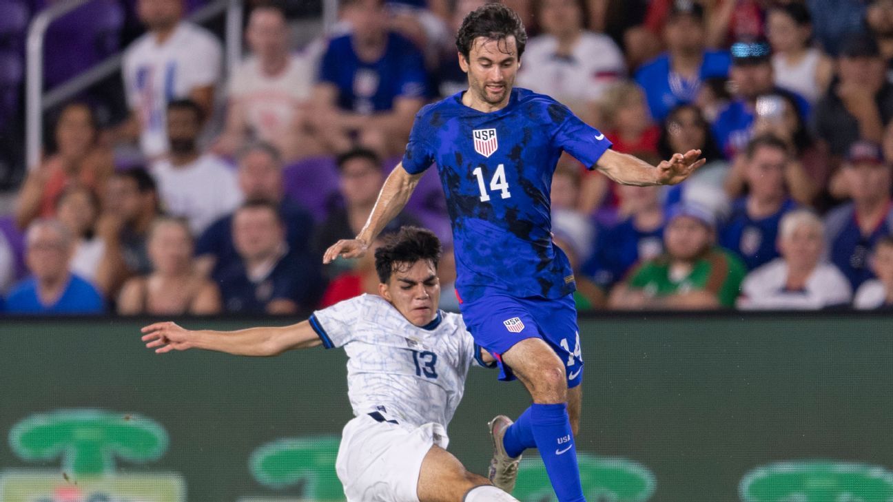 Salvadoreño que jugó un partidazo ante Costa Rica busca ganarse un cupo en la Liga - ESPN