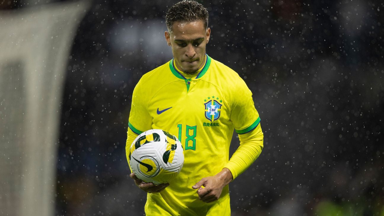 Brasil desafectó a Antony por denuncia de violencia de género - ESPN