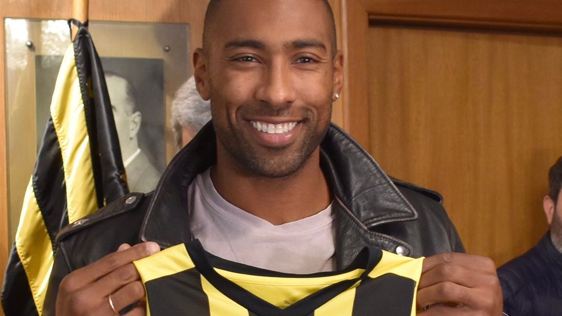 Jayson Granger, presentado en Peñarol: 