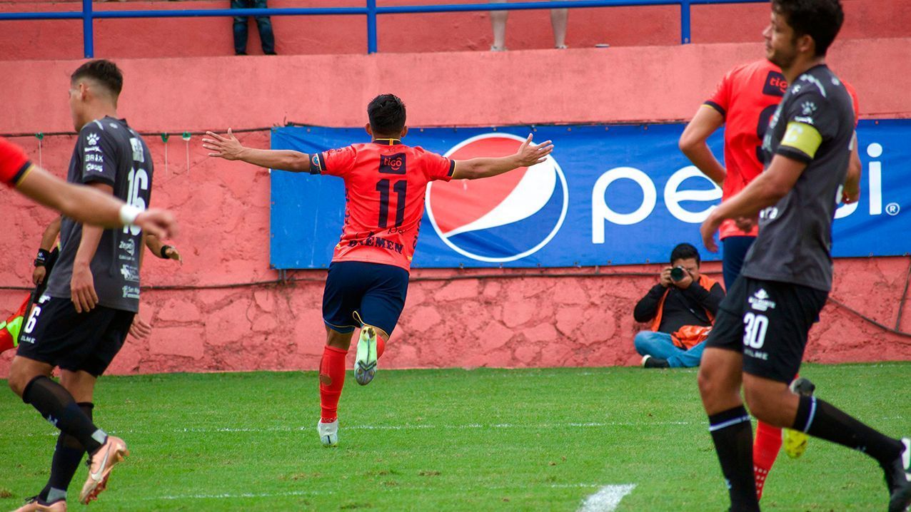 Con un solitario gol de John Méndez, Municipal vence al campeón Xelajú MC - ESPN