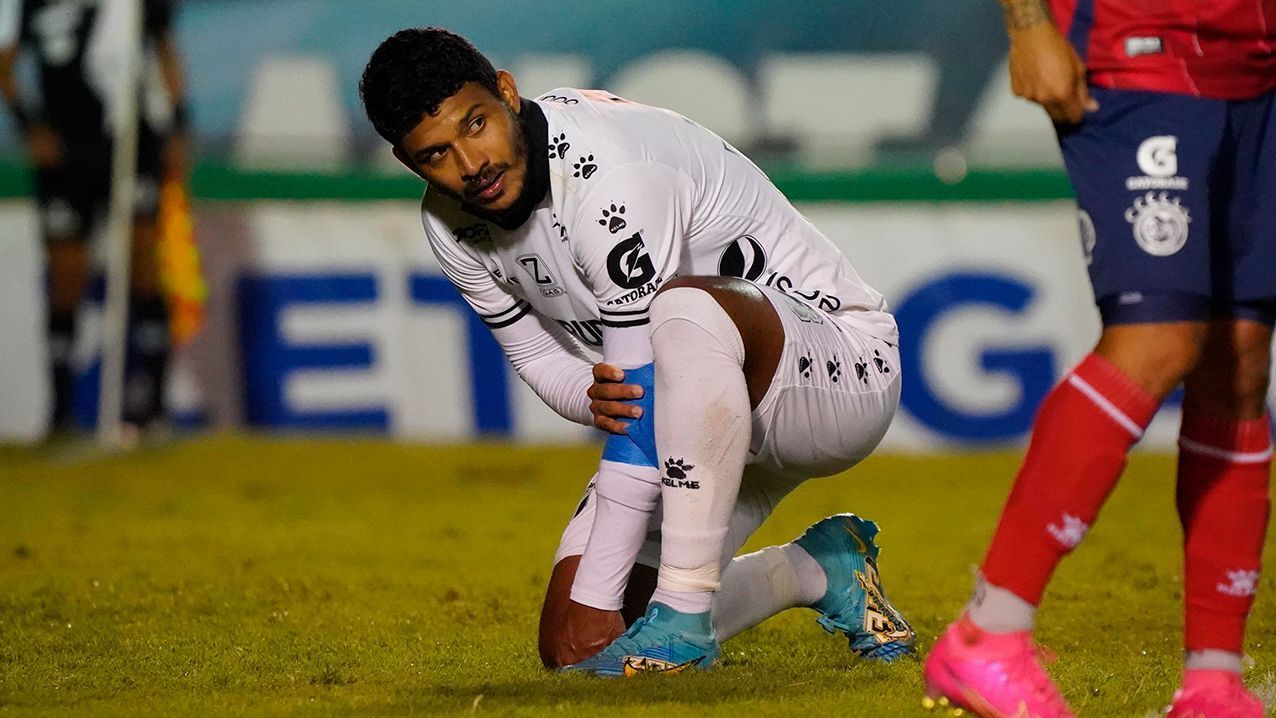 Jorman Aguilar confiesa que jugó lesionado durante los tiempos extras ante Xelajú MC - ESPN