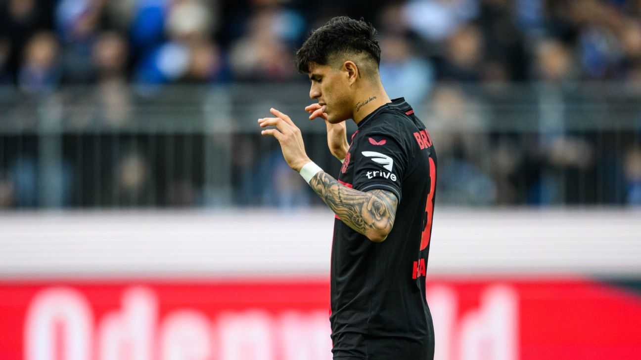 Hincapié fue titular en la victoria del líder Bayer Leverkusen sobre Darmstadt - ESPN