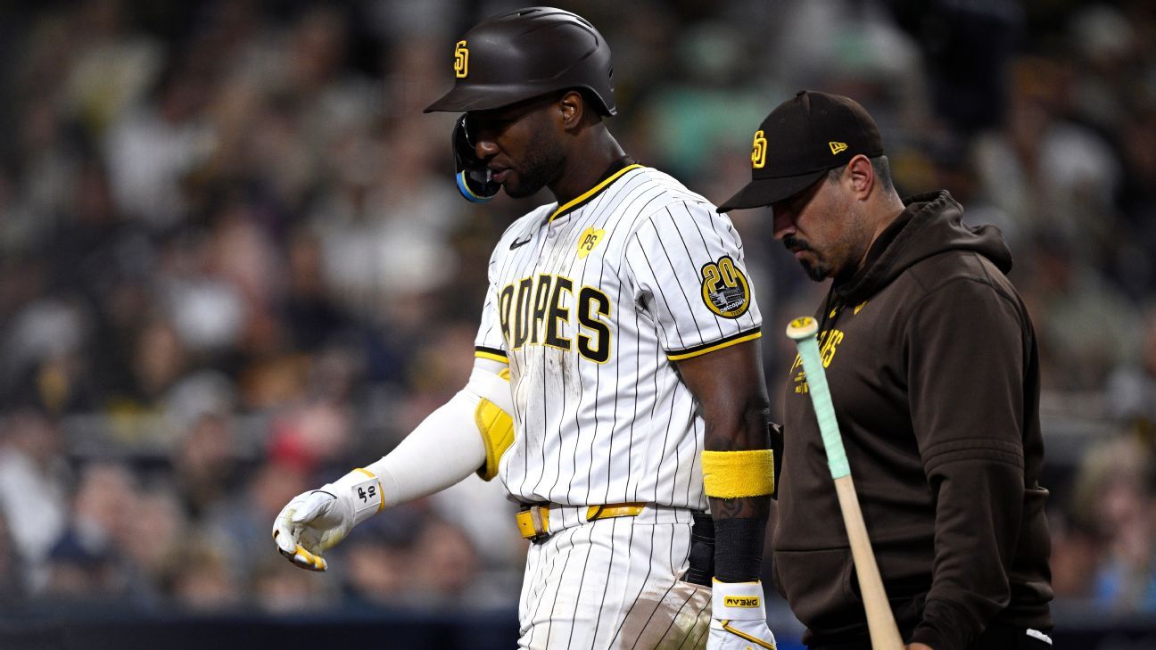 Padres' Jurickson Profar exits vs. A's, dealing with sore knee - ESPN