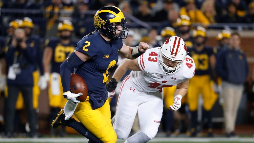 Michigan uses defense, run game to build halftime lead ESPN Video