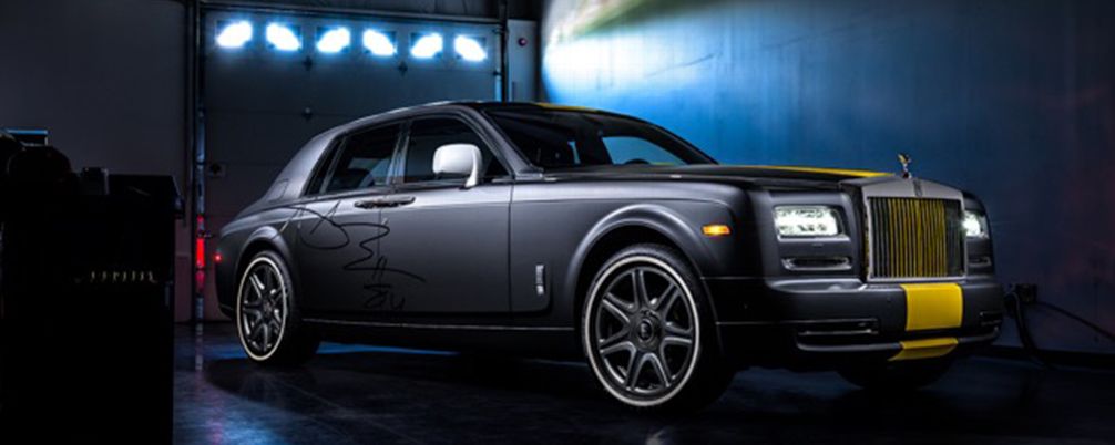 Steelers Wr Antonio Brown Rolls Into Training Camp In A