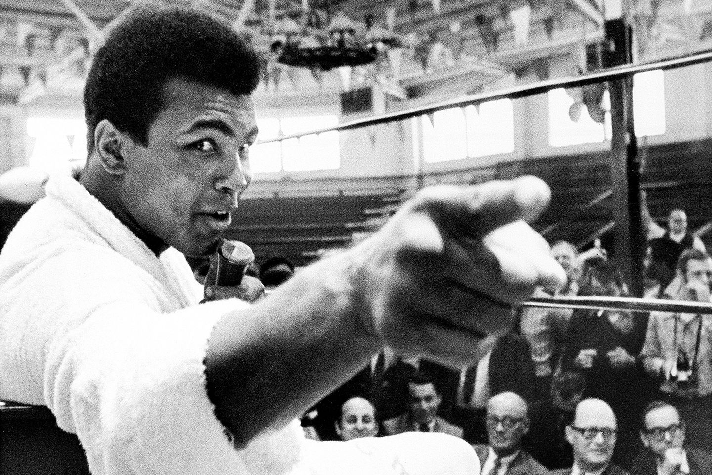 MUHAMMAD ALI 1942 - 2016
