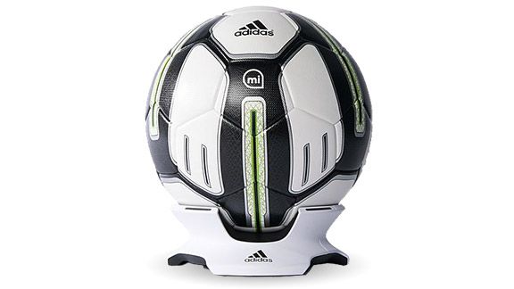 miCoach Smart Ball, el bal�n inteligente