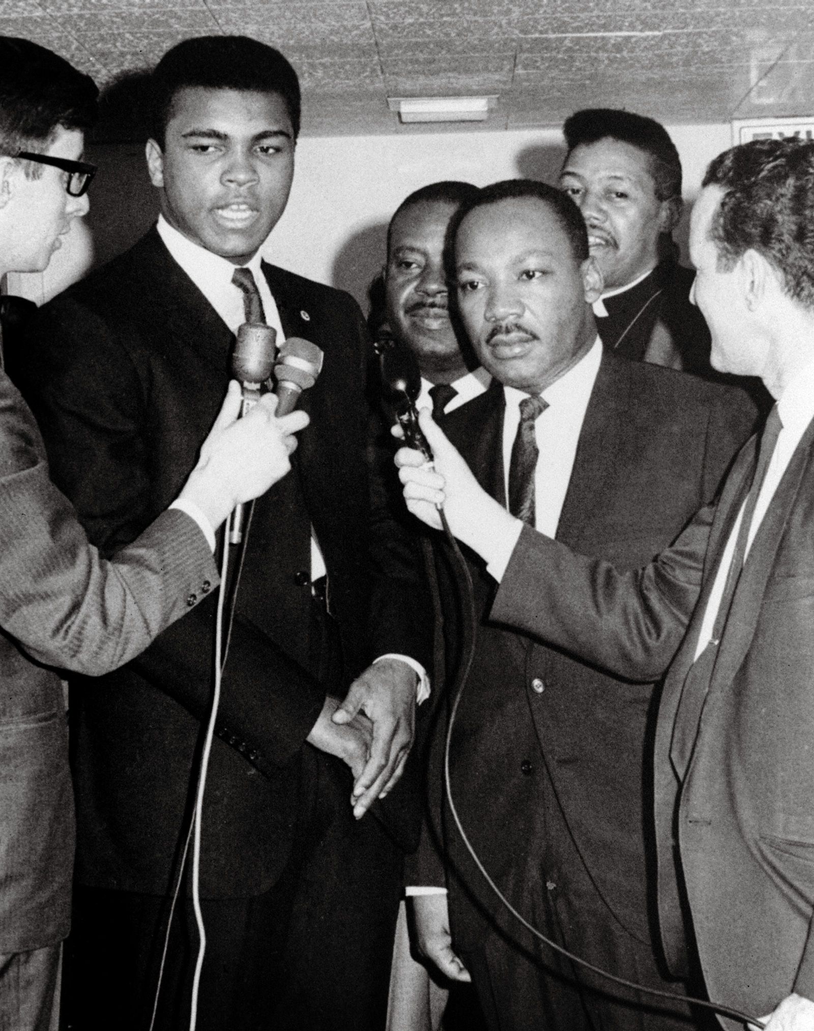 MUHAMMAD ALI 1942 - 2016