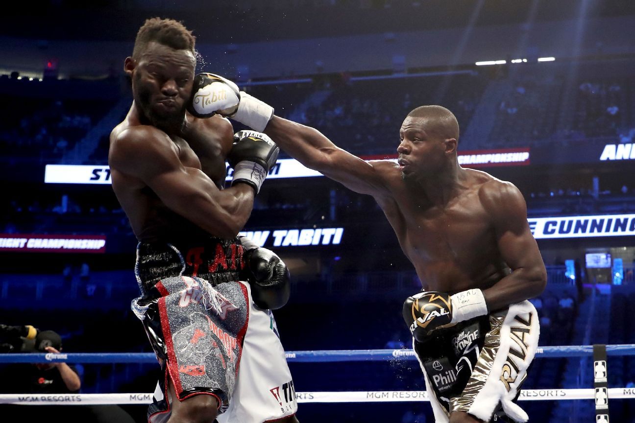 Andrew Tabiti domin� a Steve Cunningham en su pelea de peso crucero.