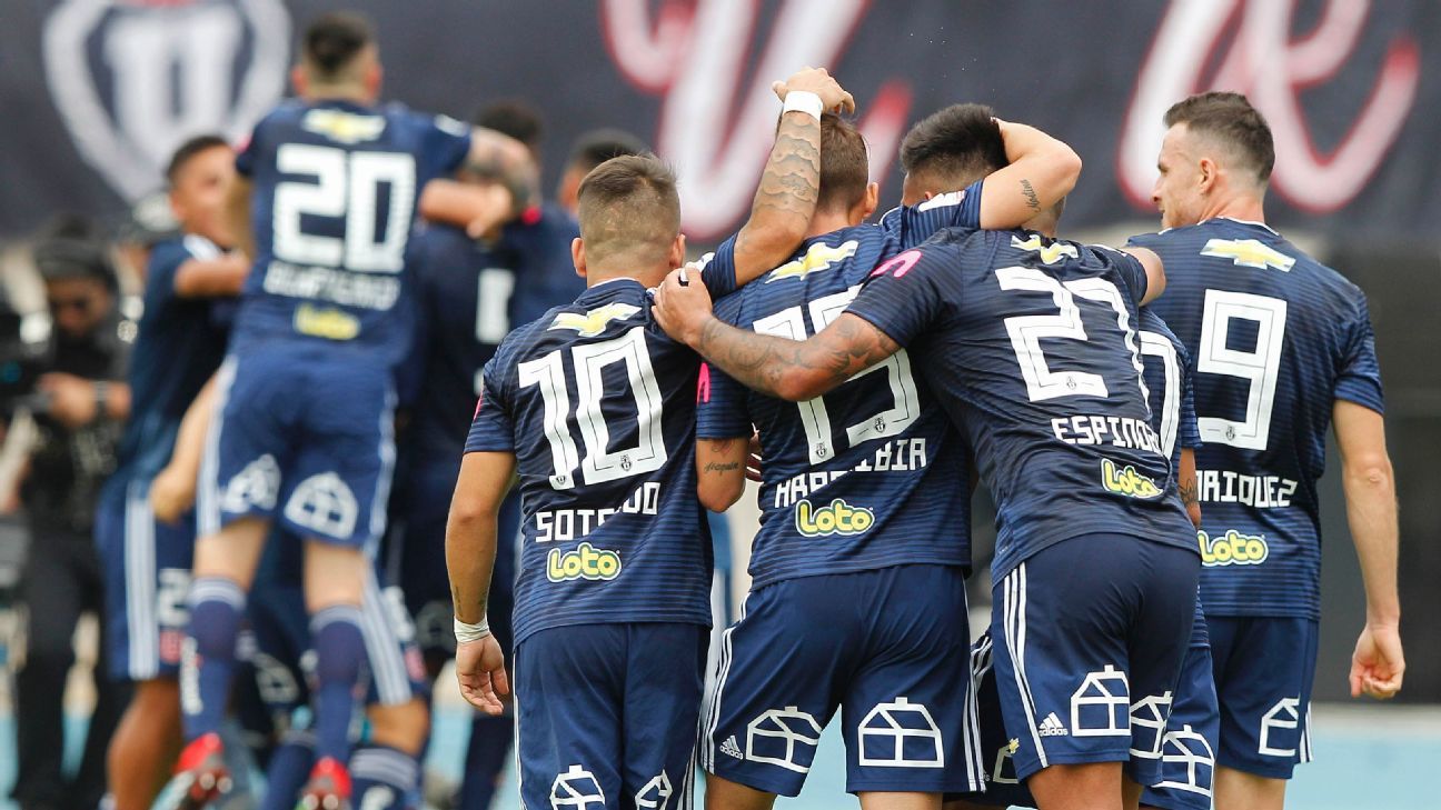 UNIVERSIDAD DE CHILE vs. UNIVERSIDAD CAT�LICA