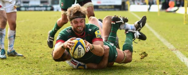 Geoff Parling scores a try