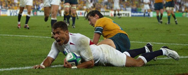 Jason Robinson scores a vital try against Australia in the 2003 World Cup