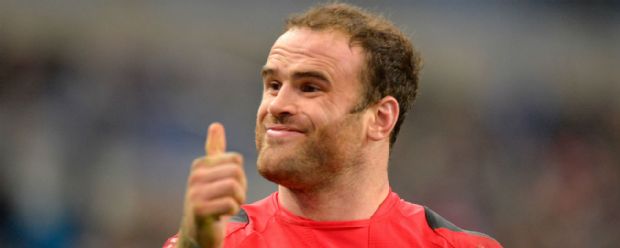 Jamie Roberts gives the thumbs up