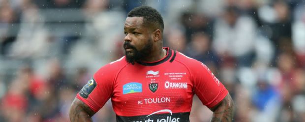 Mathieu Bastareaud looks on