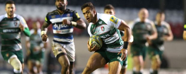 Peter Betham makes a break for Leicester Tigers against Bath Rugby.