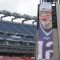 Tras ser suspendido cuatro partidos por su participacin en el escndalo de los balones desinflados, los New England Patriots colocaron la imagen de Tom Brady en el faro del Gillette Stadium.