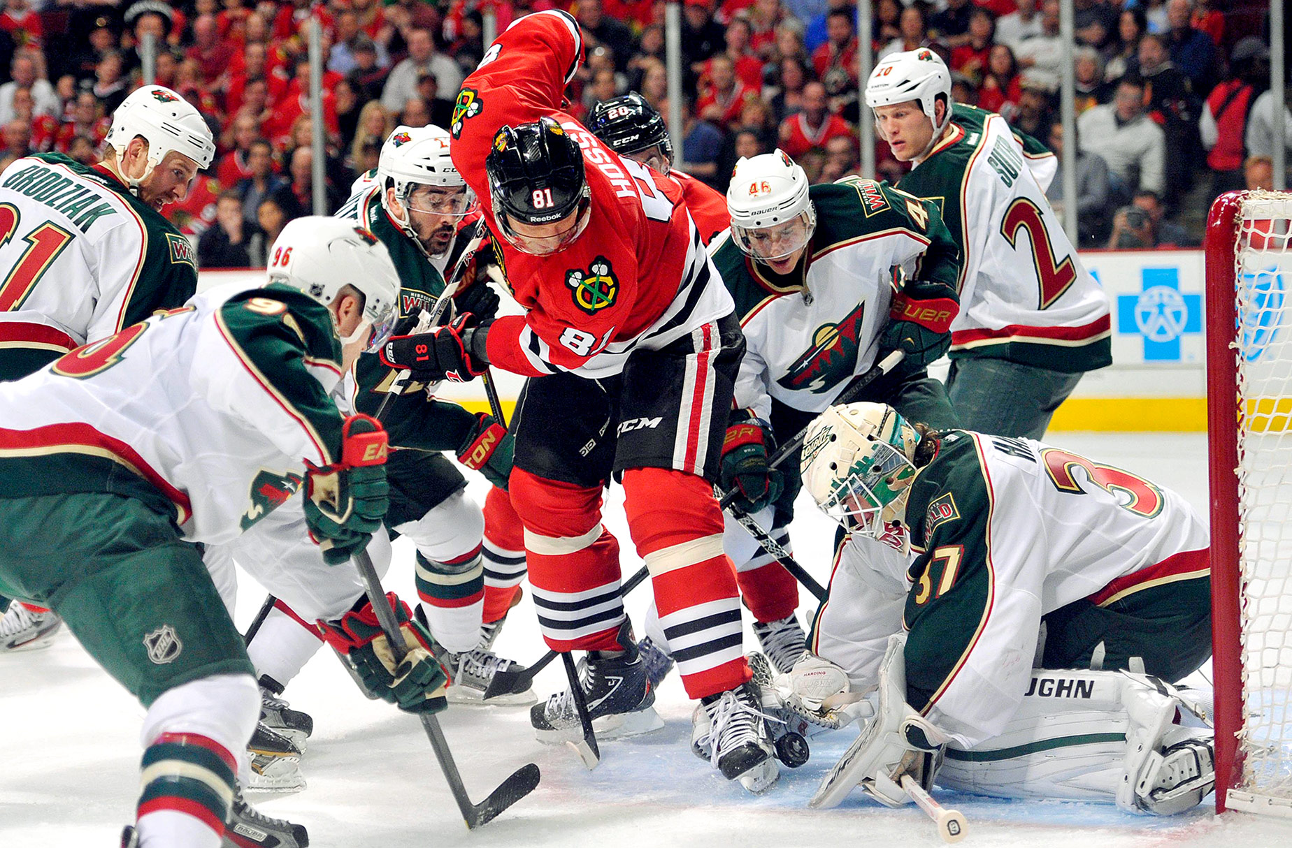 Blackhawks-Wild Game 1