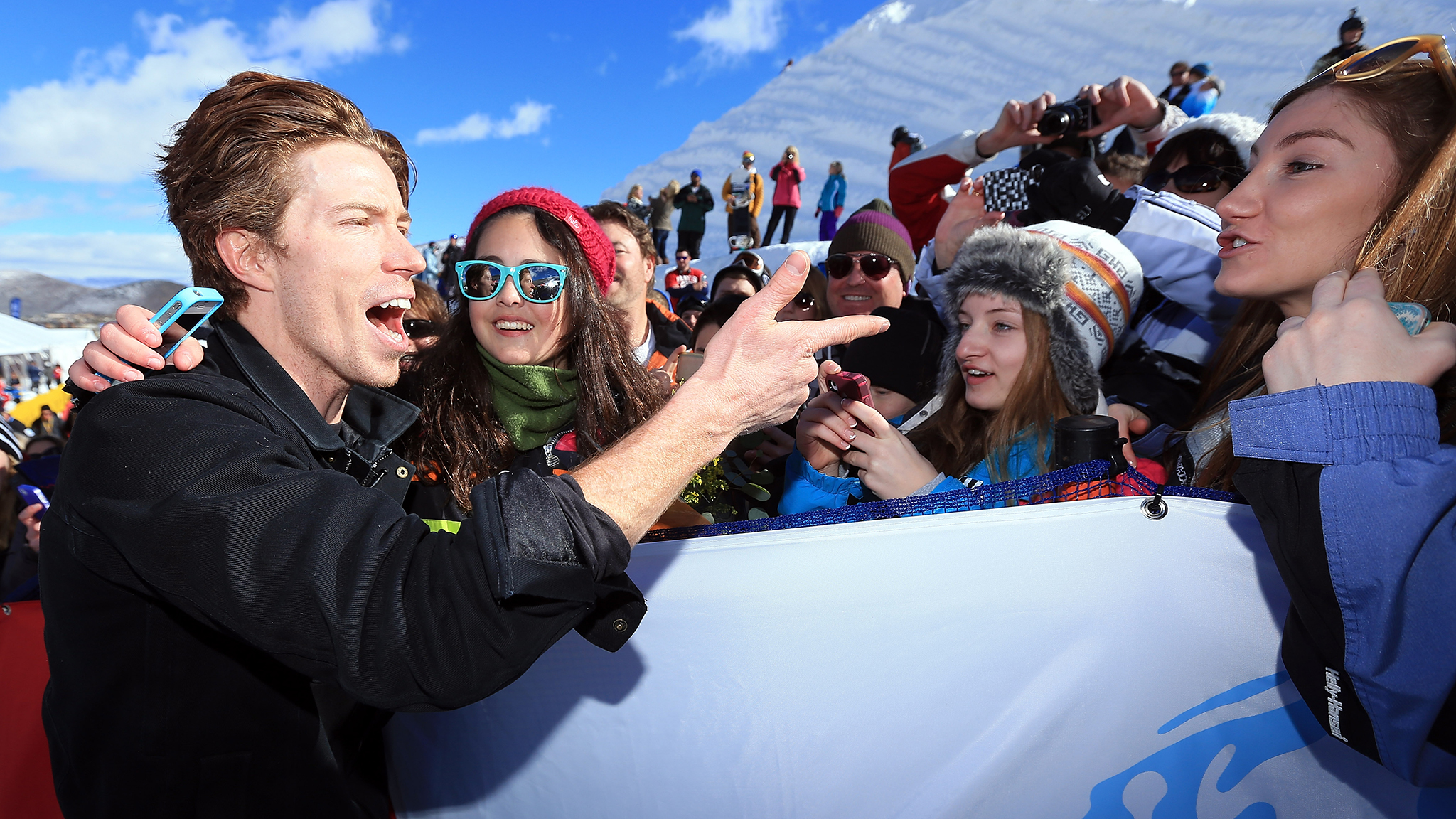 Shaun White band Bad Things signs with Warner Bros. Records