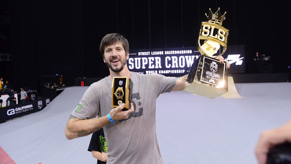 Chris Cole did right by the East Coast at the seventh and final Street League Skateboarding stop of the year, winning the Super Crown World Championships (and 200,000).