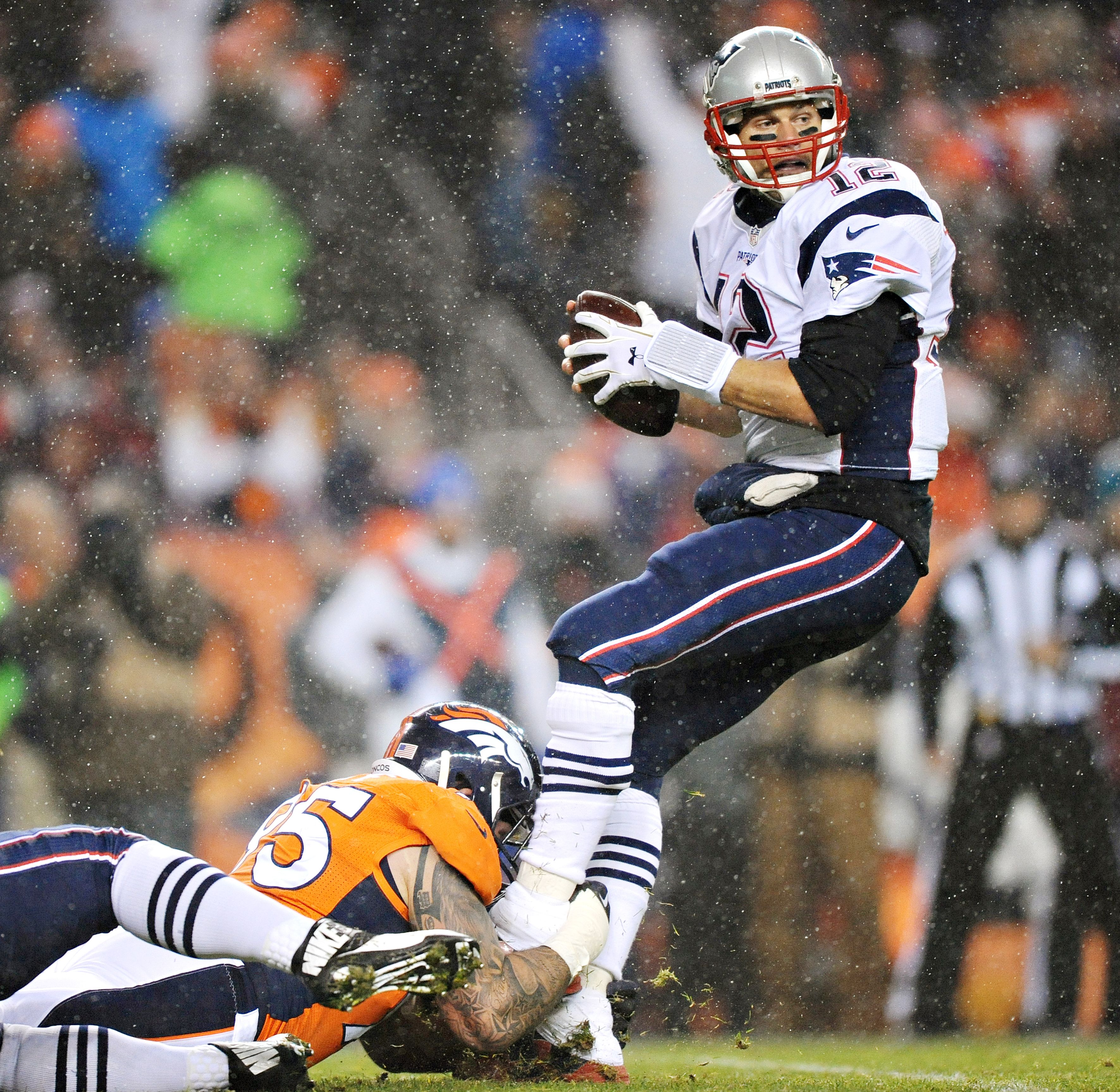 Tom Brady sack - Photos: Patriots vs. Broncos - ESPN