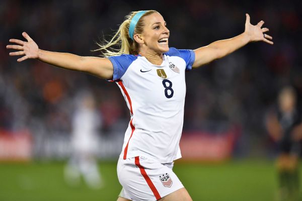 Julie Ertz scores twice as United States women's soccer beats New
