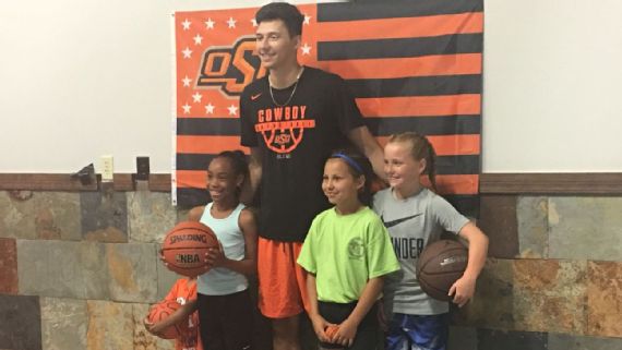 Former Oklahoma State standout Lindy Waters III 'more driven' than