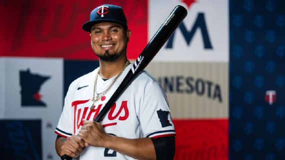 Twins unveil 4 new uniforms, new 'M' logo with North Star - Sports