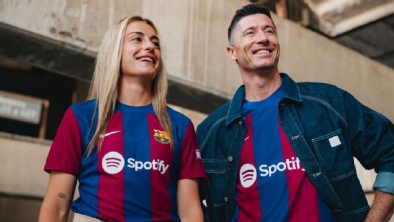 Barcelona unveil their new purple and pink away kit for the La