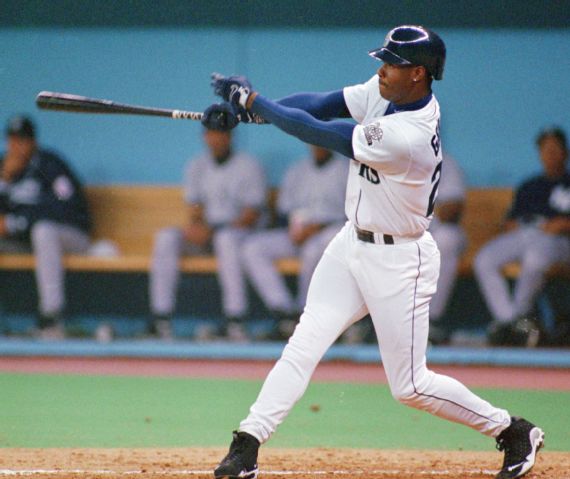 Ken Griffey Jr steals a catch from his dad during a game #baseball