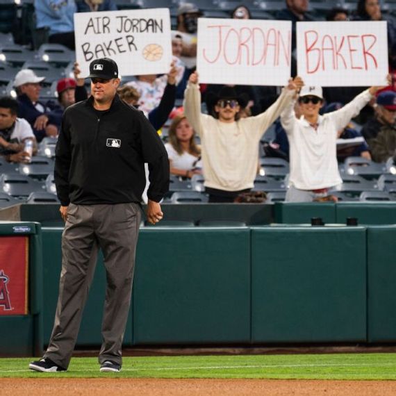 No more 'generic Dad Nikes' - How MLB umpires -- yes, umpires