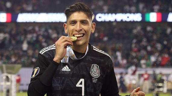¿Qué competencia enfrentaría Edson Álvarez en Ajax?