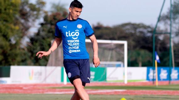 Balbuena rescinde com West Ham e fica livre no mercado; palmeirenses pedem contratação