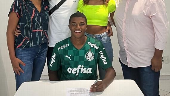 Palmeiras acerta com destaque da Copinha de 2022
