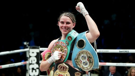 Savannah Marshall in boxing ring