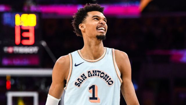 Victor Wembanyama con los San Antonio Spurs
