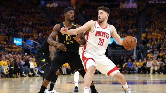 Alperen Sengun playing for Houston Rockets