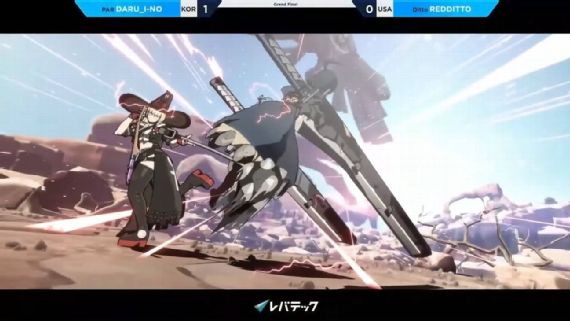 Игрок Daru празднует победу на турнире Guilty Gear Strive