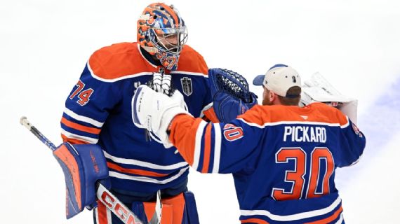 Stuart Skinner and Calvin Pickard