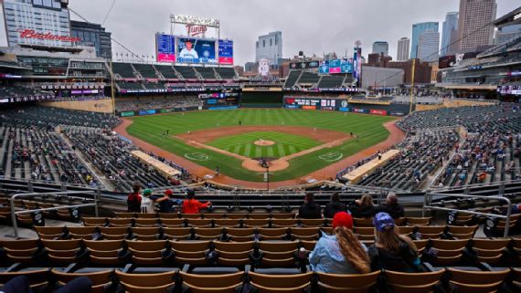 Twins game action