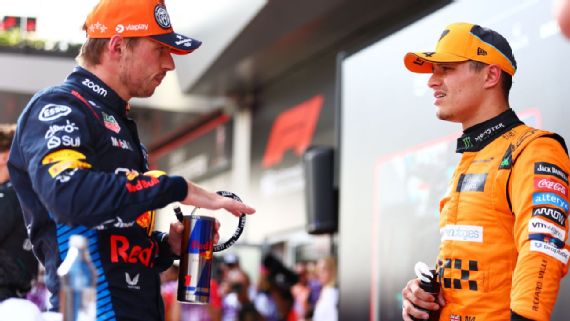 Max Verstappen e Lando Norris após corrida