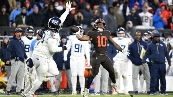 Running back Quinshon Judkins threw an incomplete pass on a broken play on the decisive 2-point attempt with Shedeur Sanders on the sideline in the Browns' loss Sunday.