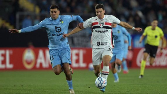 EMPATE VALIOSO! São Paulo segura pressão no Chile e segue líder na Sul-Americana