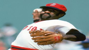 Luis Tiant, legendario bailarín bigotudo de los Medias Rojas – Sun Sentinel