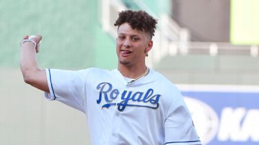 Patrick Mahomes adds baseball to resume, joins Royals ownership group, FOX  4 Kansas City WDAF-TV