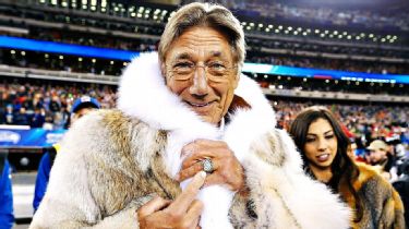 Joe Namath's Super Bowl XLVIII coin toss goes awry – New York Daily News