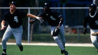 Michael Jordan's Baseball Season, Remembered by Teammates