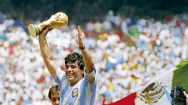 Diego Maradona, Argentinian Soccer Legend, Dies at 60 : NPR
